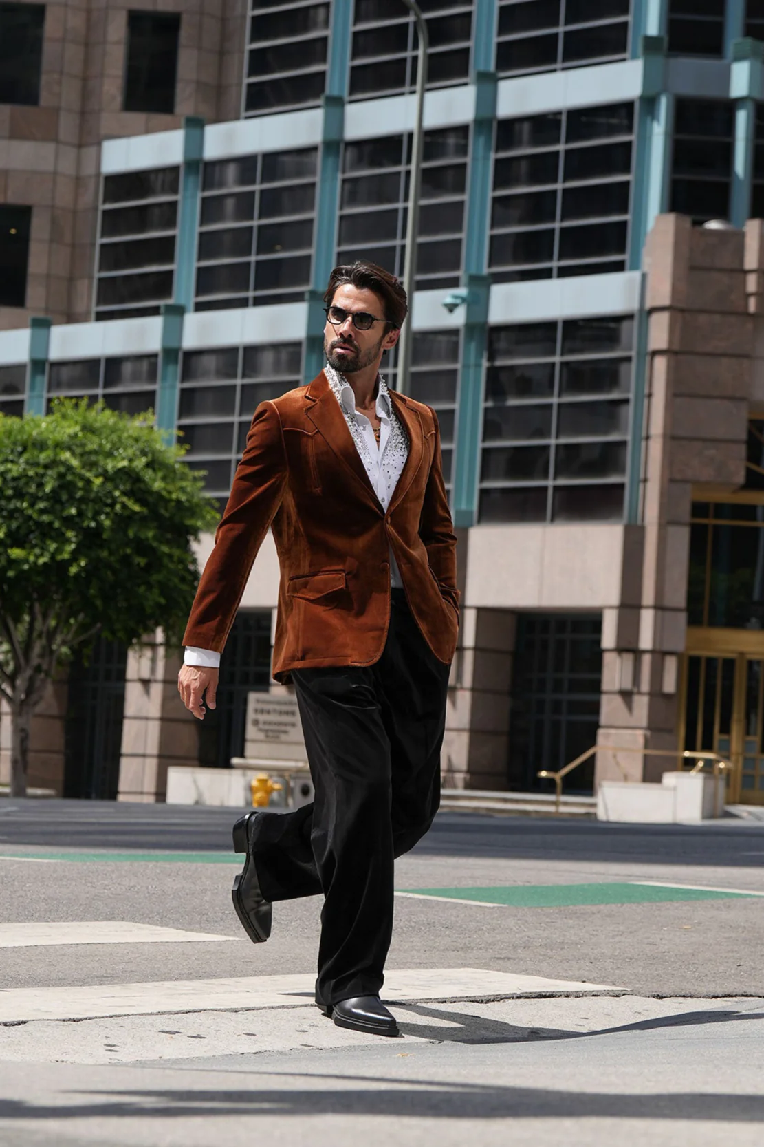 Bucharest Velvet Blazer - Image 4