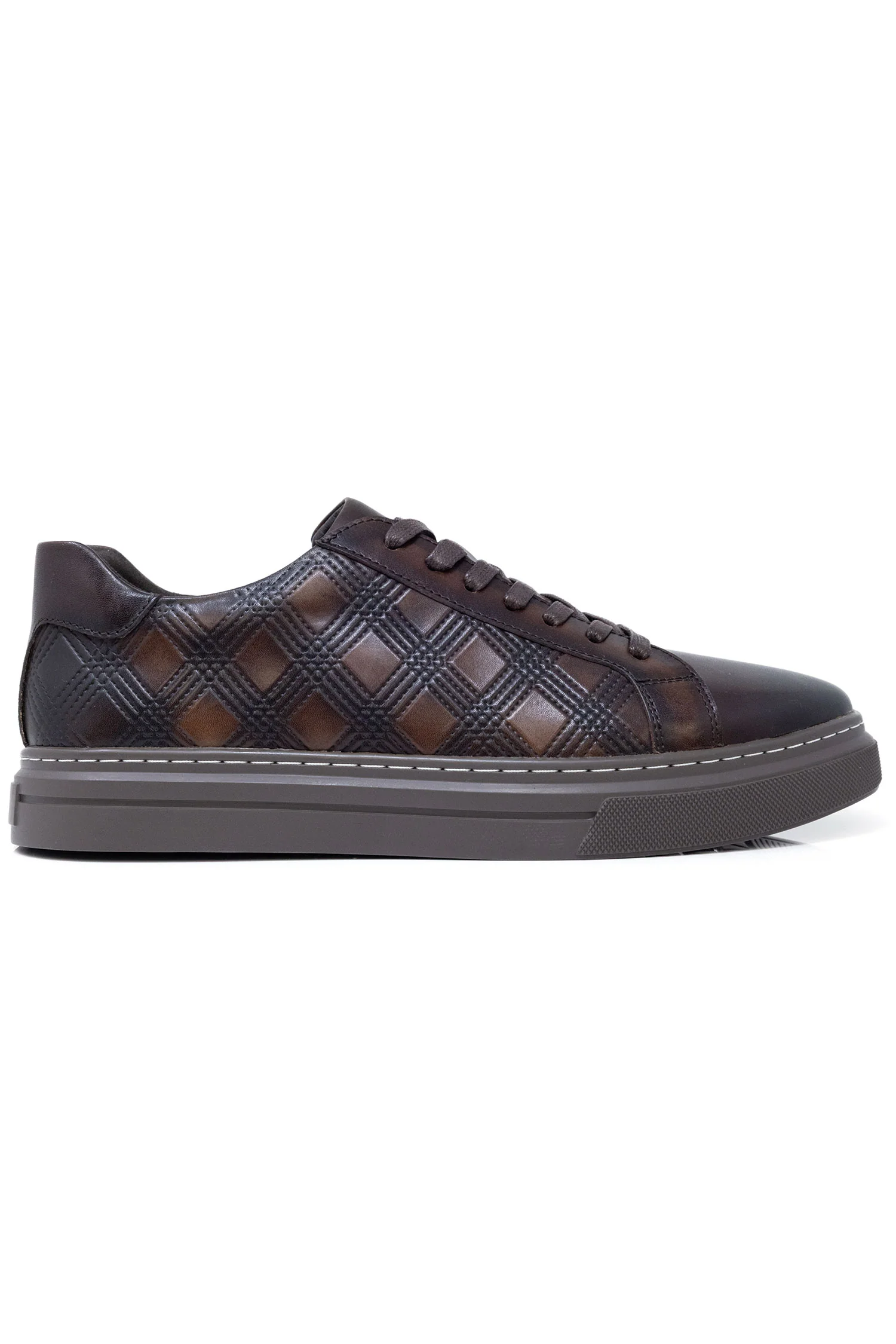 Cebu Graphic Low Top Sneaker - Image 27