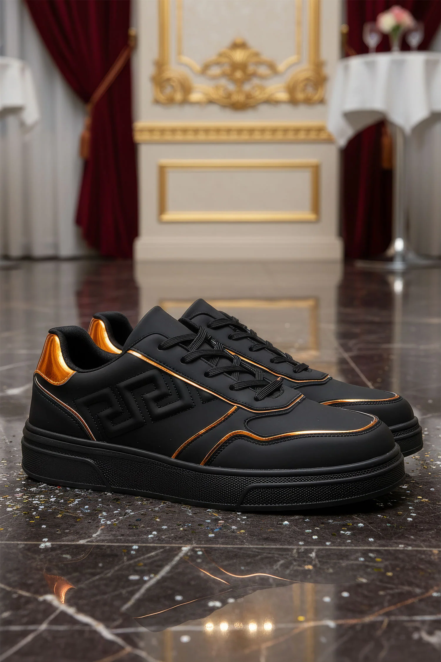 Downtown Uproar Low Top Sneakers