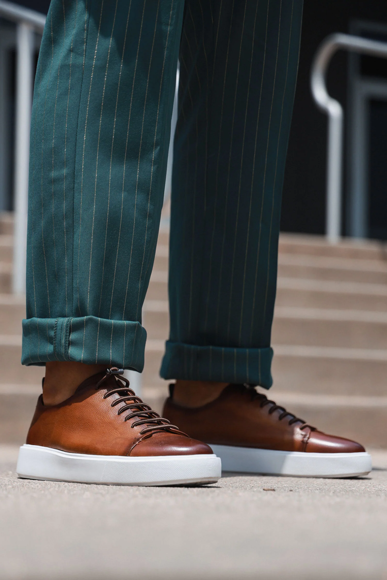 Jeju Low Top Sneakers - Image 3