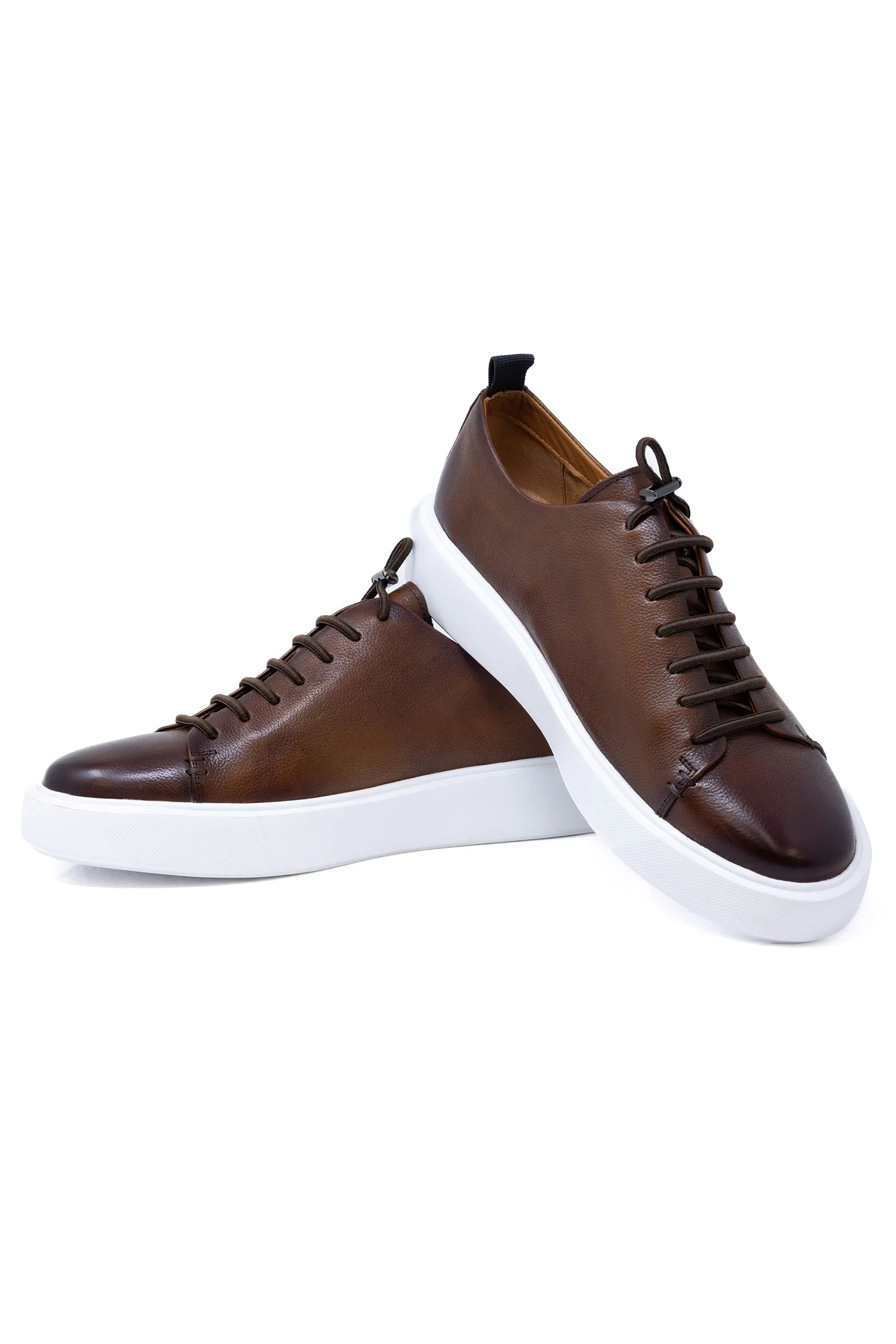 Jeju Low Top Sneakers - Image 7