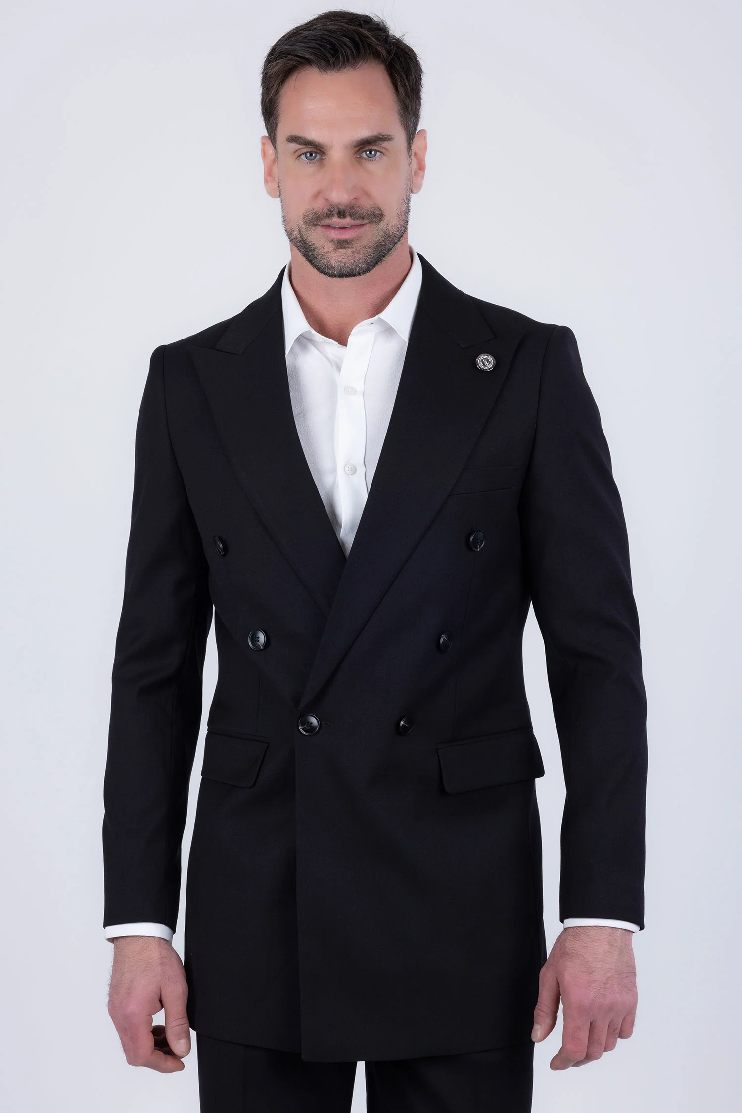 Mistcape Stable Peak Lapel Suit - Image 19