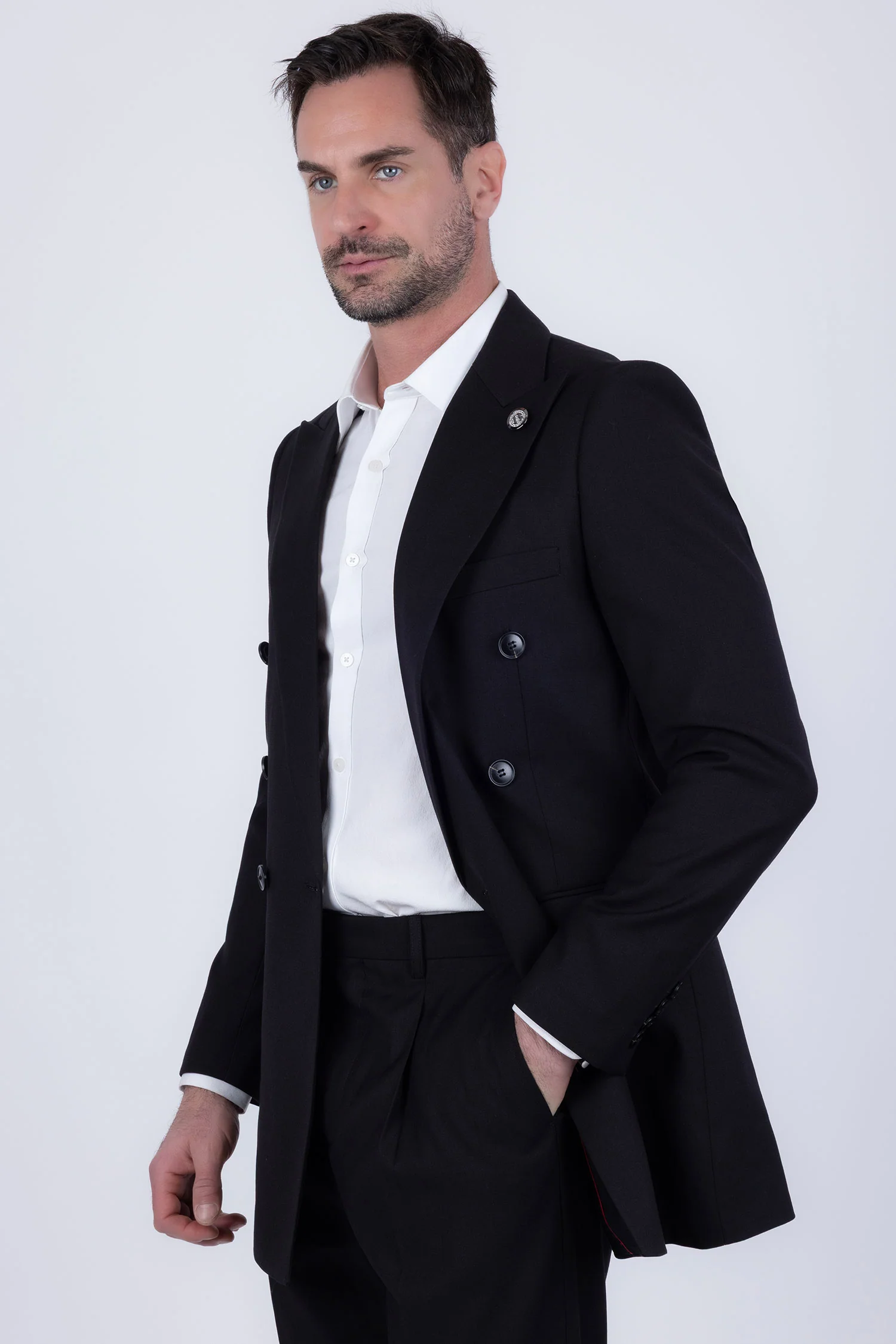 Mistcape Stable Peak Lapel Suit - Image 20
