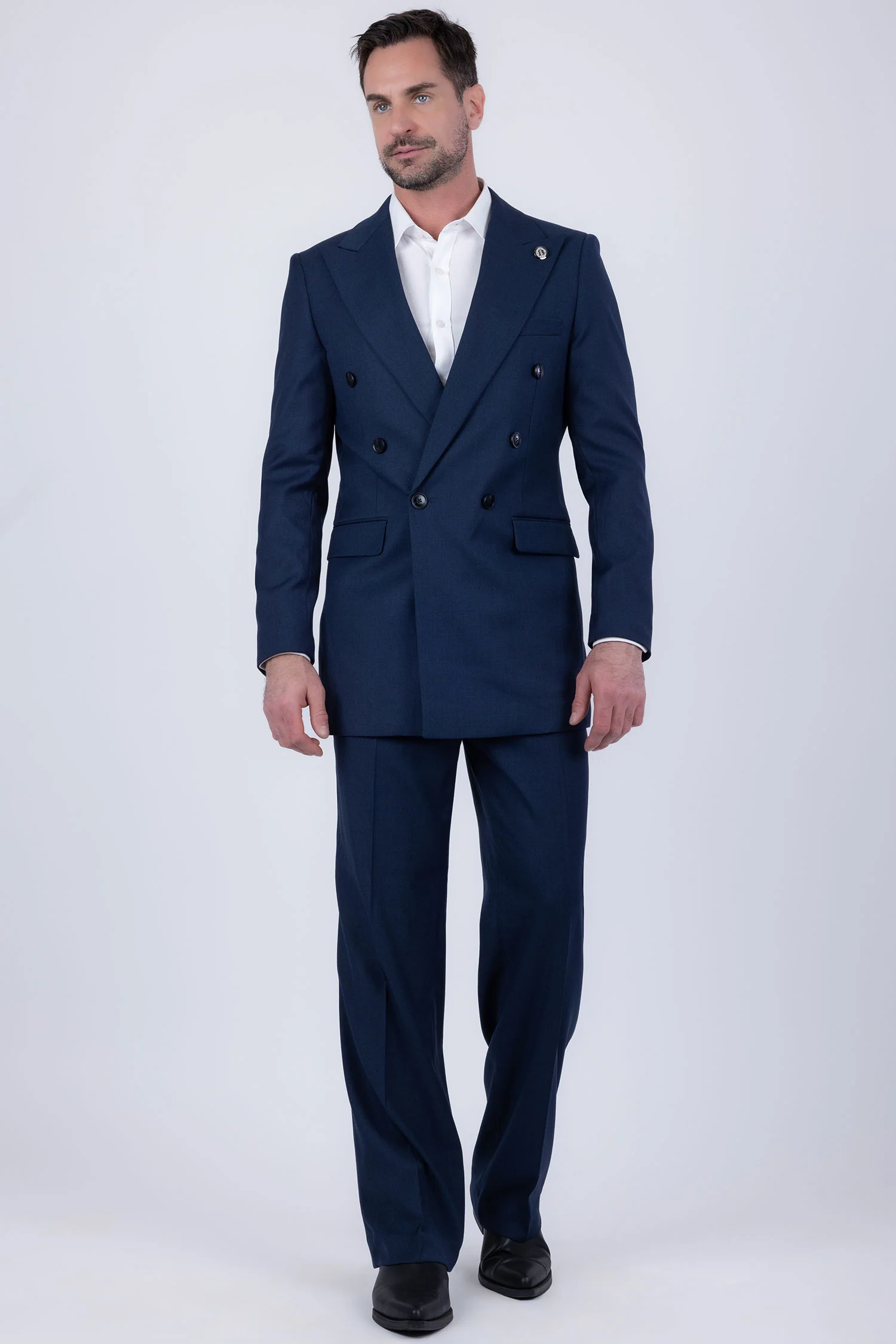 Mistcape Stable Peak Lapel Suit - Image 5