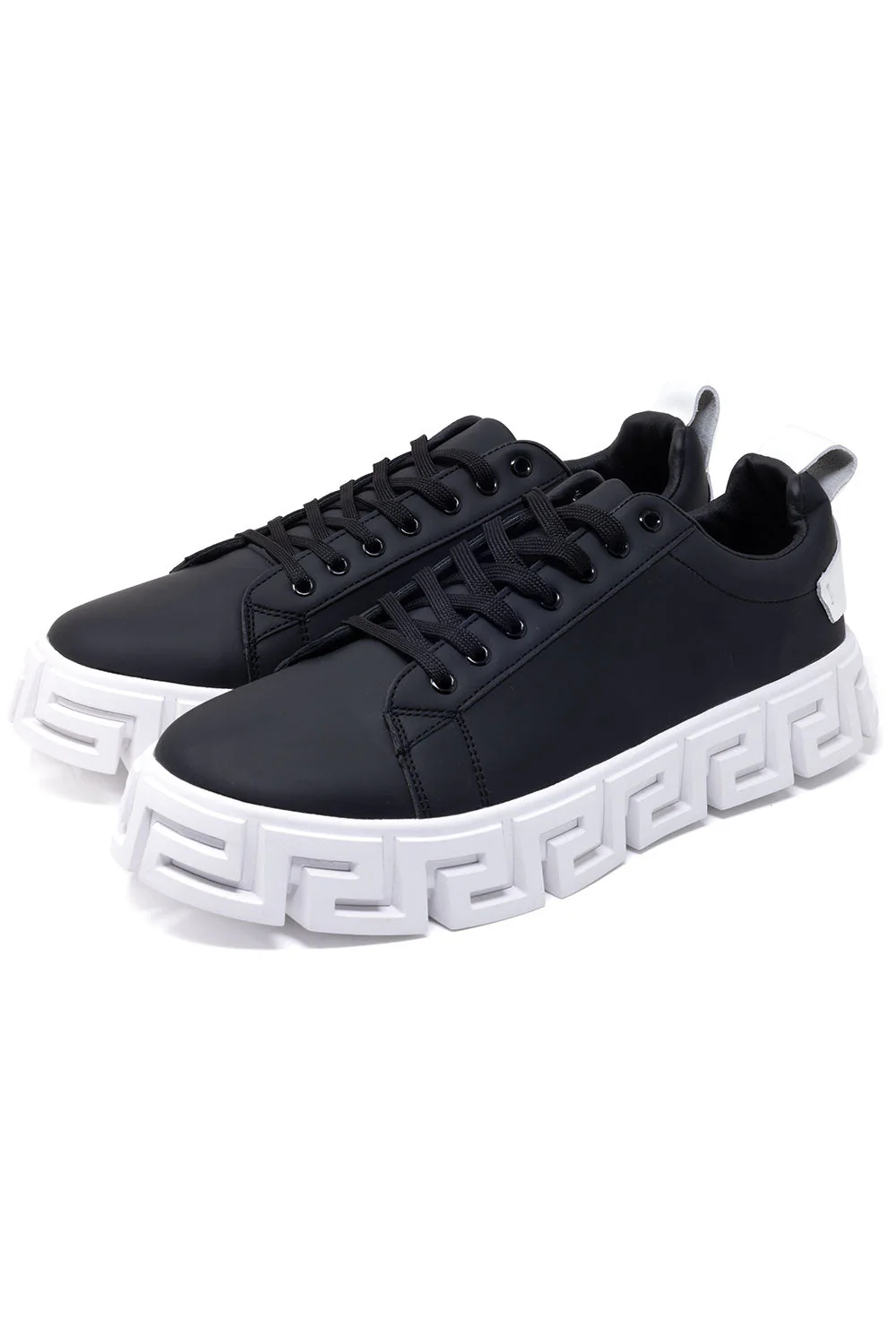 Nifty Pair Low Top Sneakers - Image 25