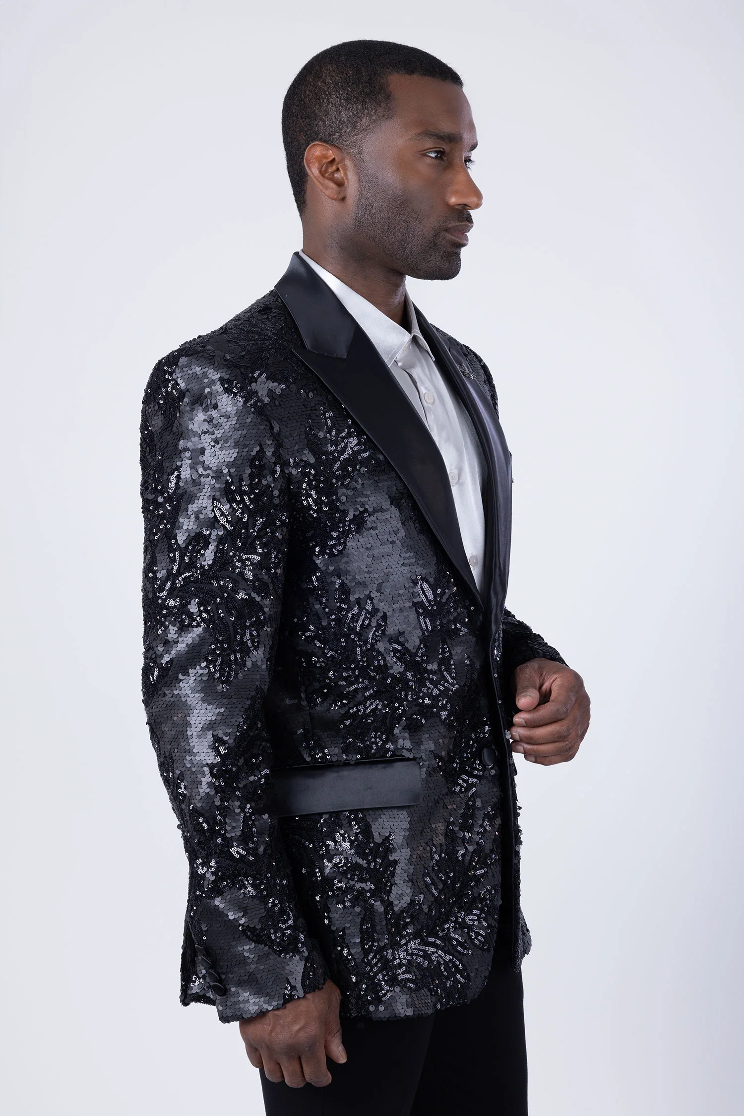 Nolara Sequin Floral Blazer - Image 13