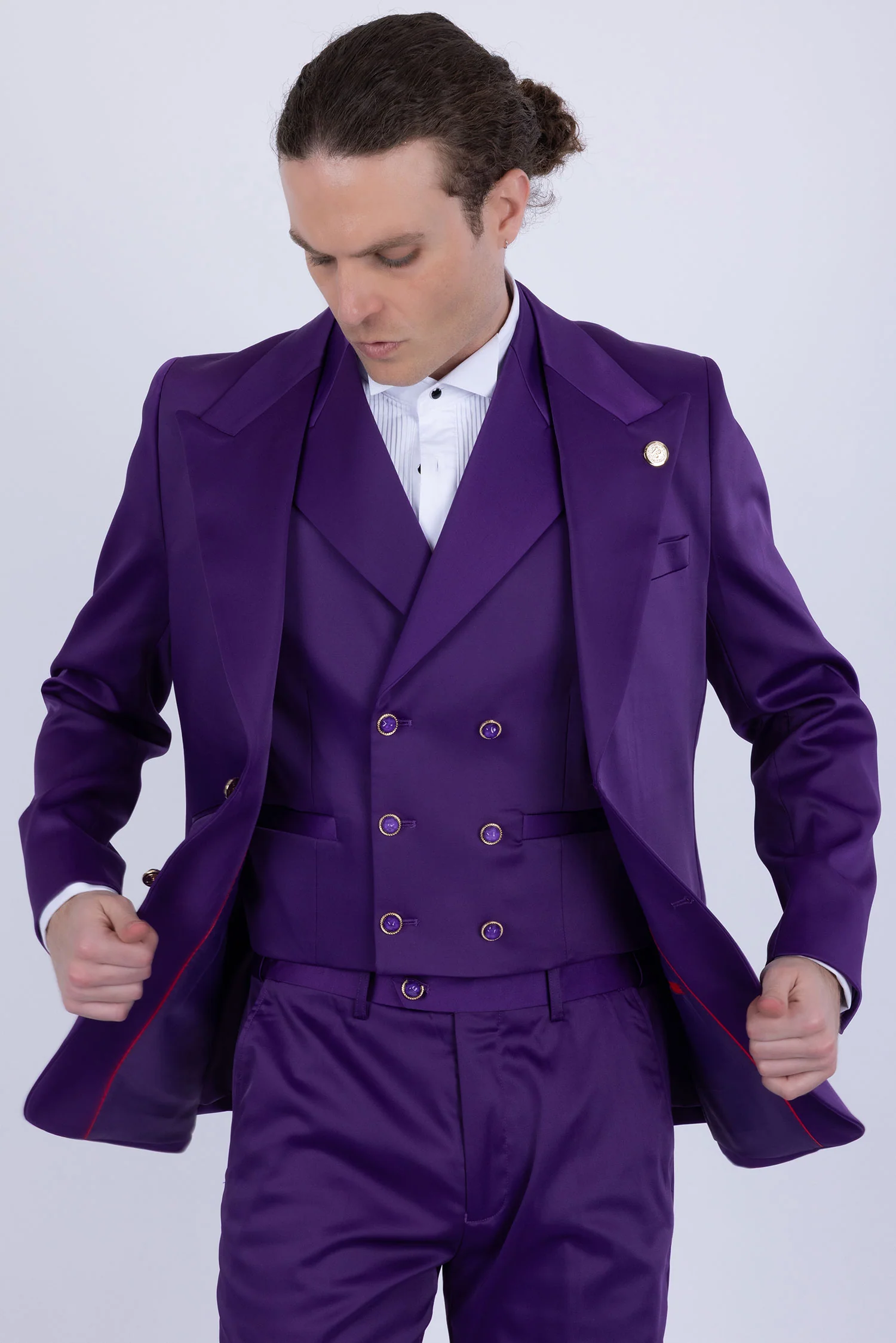 The Aristocrat Classic Suit - Image 17
