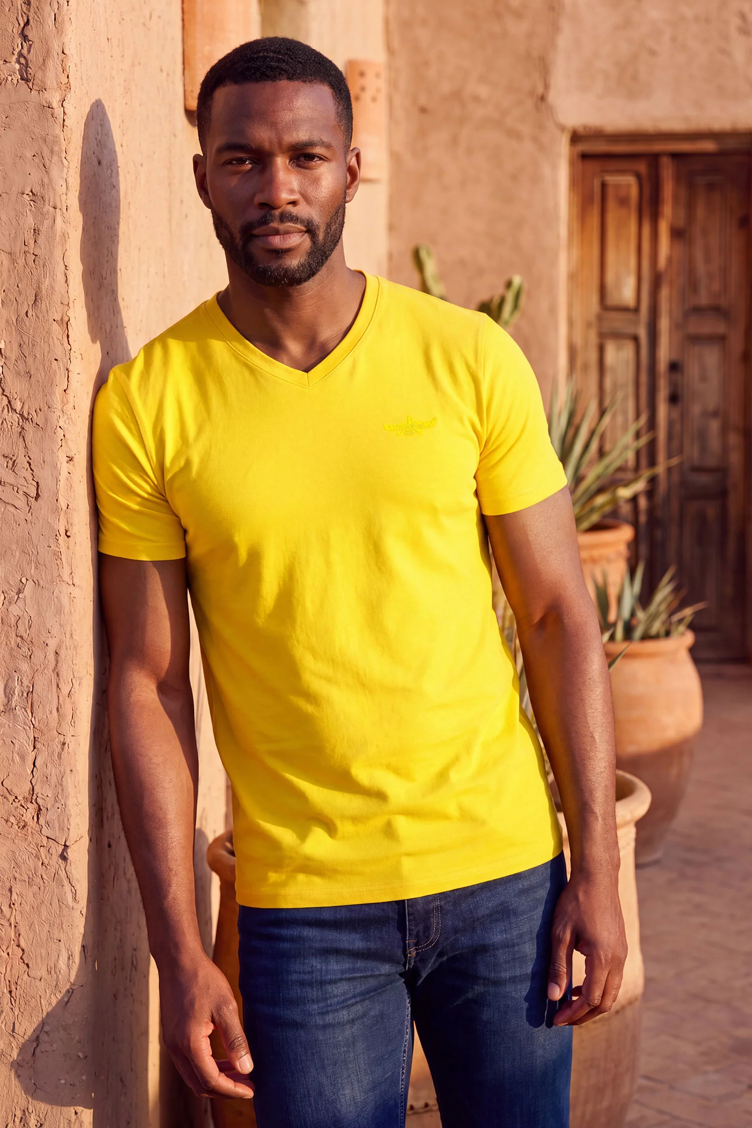 Trendy basics V-Neck T-Shirt - Image 7